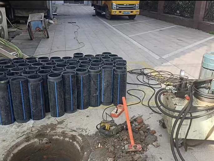 太仓PE置换管厂家 DN315置换管 非开挖管短管置换